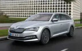 Halbgarage für Skoda Superb Kombi als Auto Schutzhülle für SKODA Superb als  Halbgarage 63548603