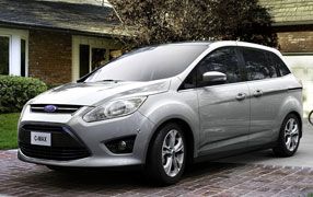 Sitzbezüge passend für für Ford C-Max (Schwarz-Braun)