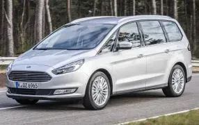 Sitzbezüge PU-Leder-Autositzbezug Für Ford Für Fiesta Für Fusion Für Mondeo  Für Taurus Innenzubehör Autositzbezüge (Farbe : Beige 5 Seat A) :  : Auto & Motorrad