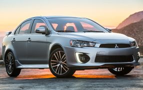 MITSUBISHI LANCER Fußmatten - Gratis Versand