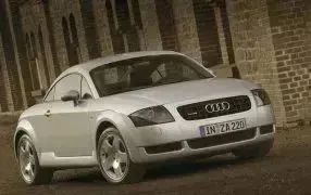 Audi TT Abdeckplane / mobile Garage