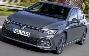 GOLF 8 Limousine