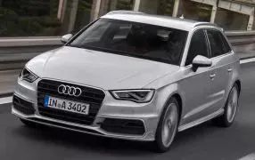 GVILTY Stoff Sitzbezügesets Komplettset Brauch für Audi A3 Sportback (8V)  2012-2019, Vordersitze und Rückbank 5-Sitze Autositzbezüge, Auto-Sitzbezug  Auto Zubehör Innenraum,B/Red : : Auto & Motorrad