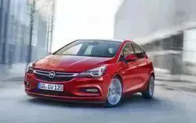 ASTRA K - Limousine / 3 Kopfstützen hinten